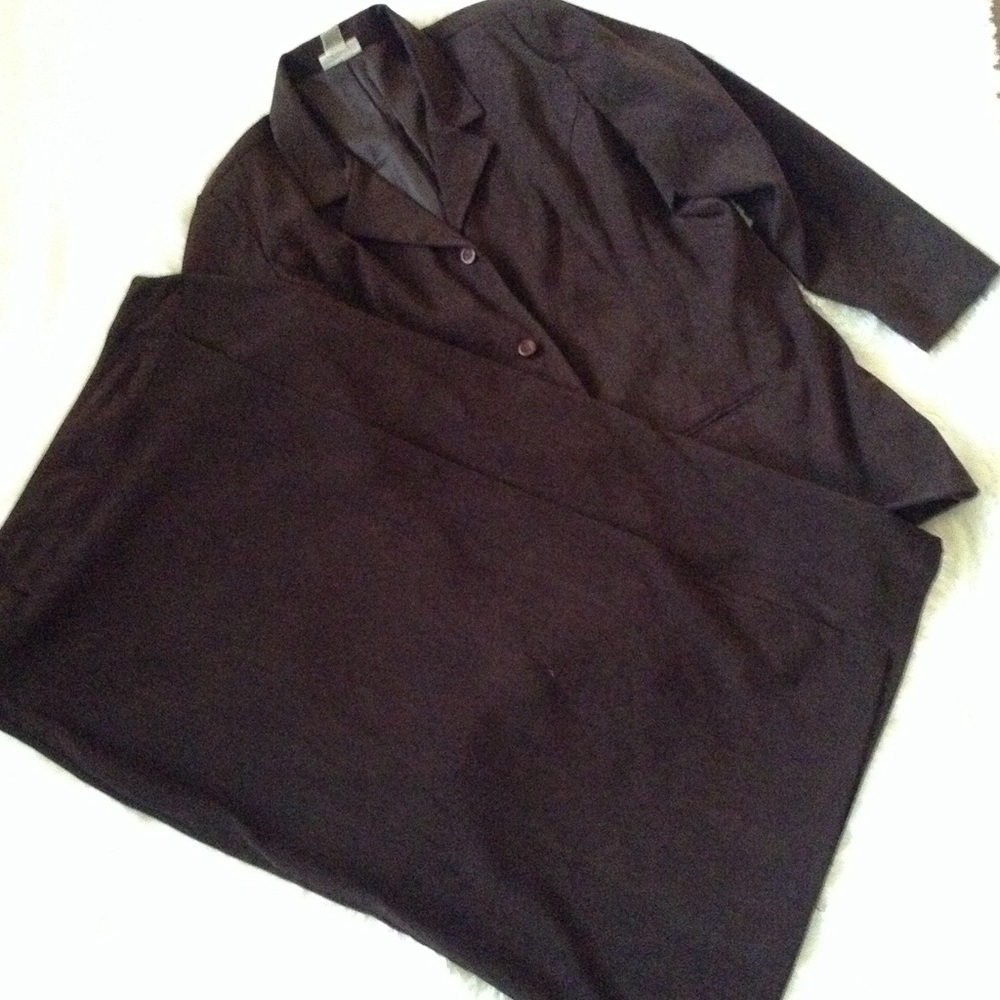 Avenue faux-suede skirt set